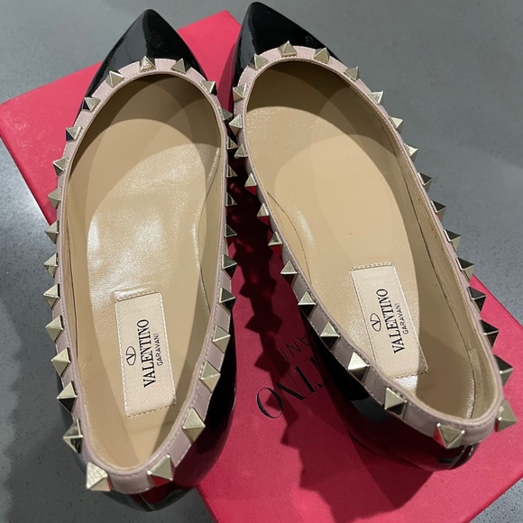 (SOLD) Valentino Garavani Rockstud Flats - Picture 5 of 11